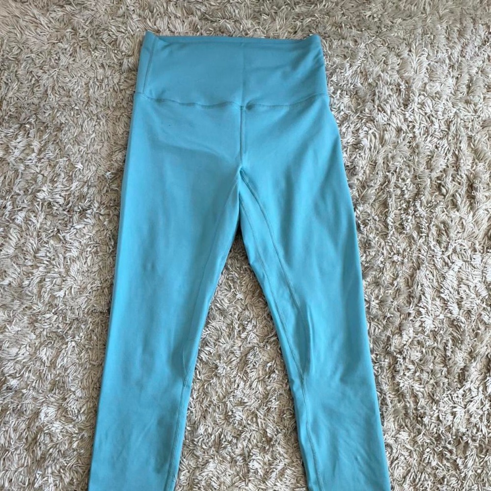 Buttery blue leggings